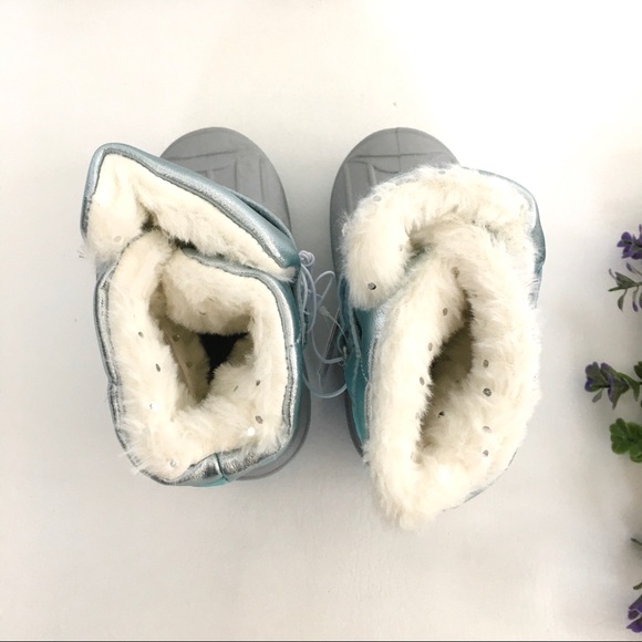 NWT Cat & Jack Lev Blue Strap Winter Boots - Picture 6 of 6